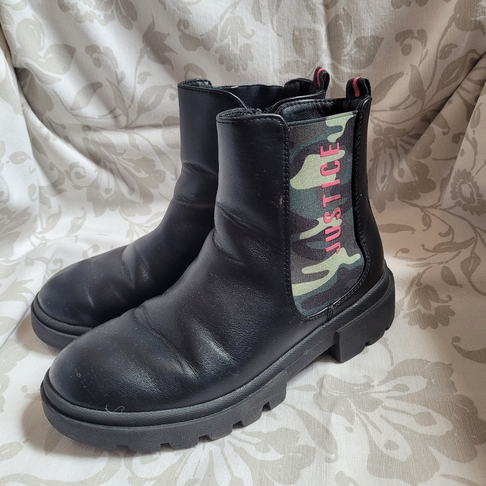Kids Girl Black Justice Ankle Boots with Camouflage Detail Size 2